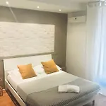 Stesicoro Inhabit Guest house