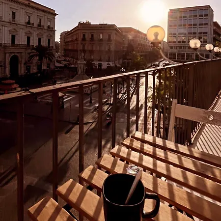 Stesicoro Inhabit - Center 3* Catania